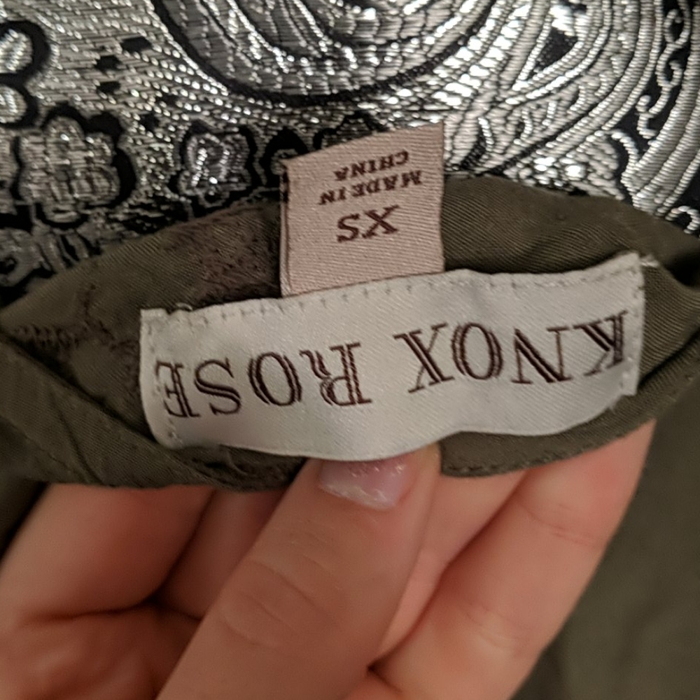 ✨5/$25✨ Knox Rose olive floral embroidery jacket - Picture 7 of 8